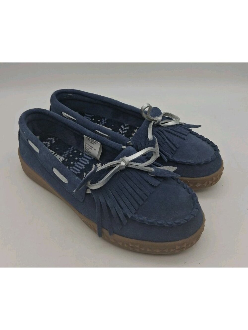 Muk Luks Blue Suede Casual Moccasins Womans Sz 6.5 Slip On Feathers
